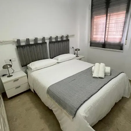 Appartement A 5 Min Estacion De Tren- Patio-parking Y Playa